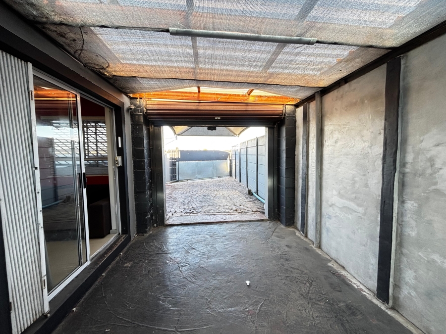 2 Bedroom Property for Sale in Hamilton Estate Western Cape